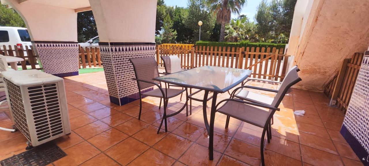 شقة Planta Baja Con Piscina كارتاخينه المظهر الخارجي الصورة
